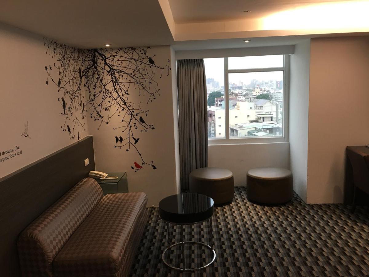 Chiayi Look Hotel Екстериор снимка