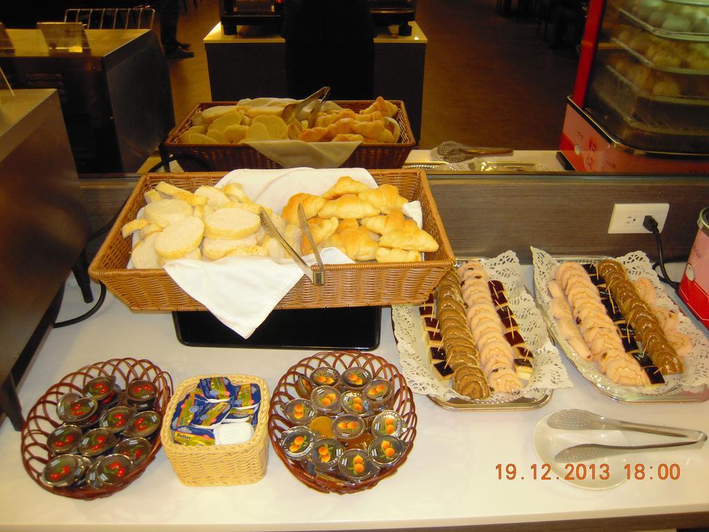 Chiayi Look Hotel Екстериор снимка